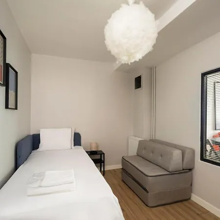 Modern Prime Location 2bd1bath Cozy Home! #213 Apartman Isztambul