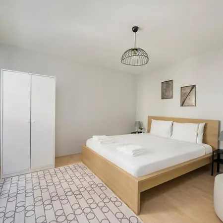 Apartman Modern Prime Location 2bd1bath Cozy Home! #213 Isztambul